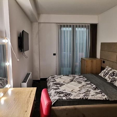 טטובו Hotel Ema מראה חיצוני תמונה
