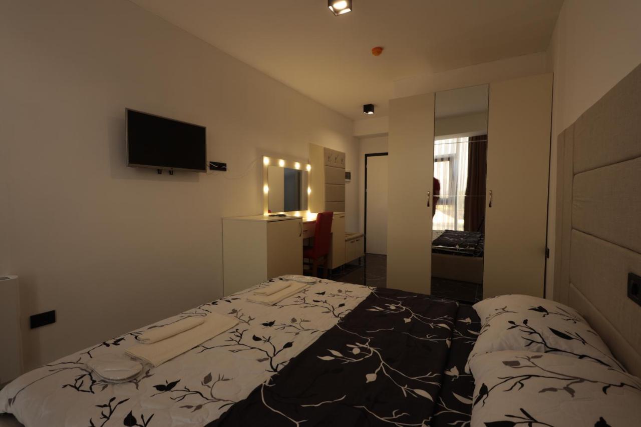 טטובו Hotel Ema מראה חיצוני תמונה