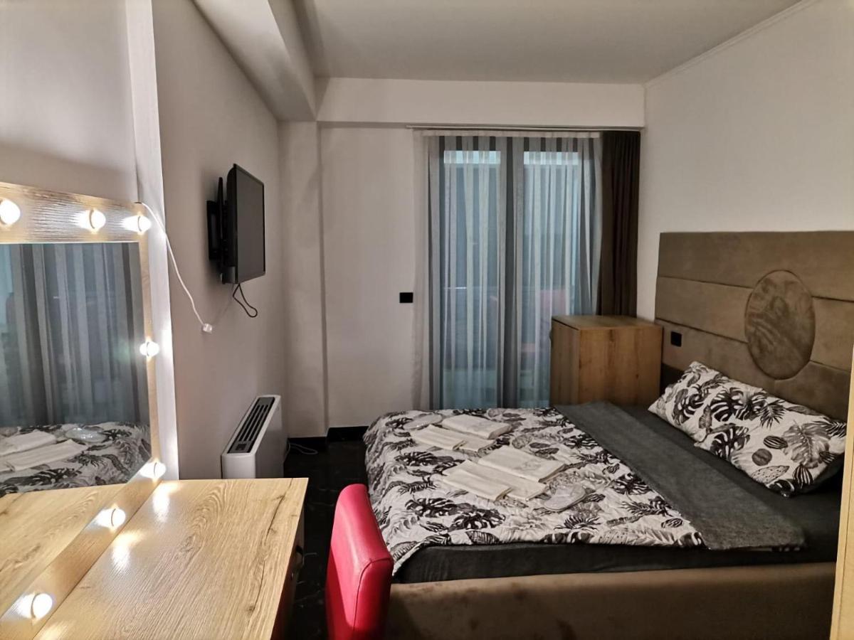 טטובו Hotel Ema מראה חיצוני תמונה