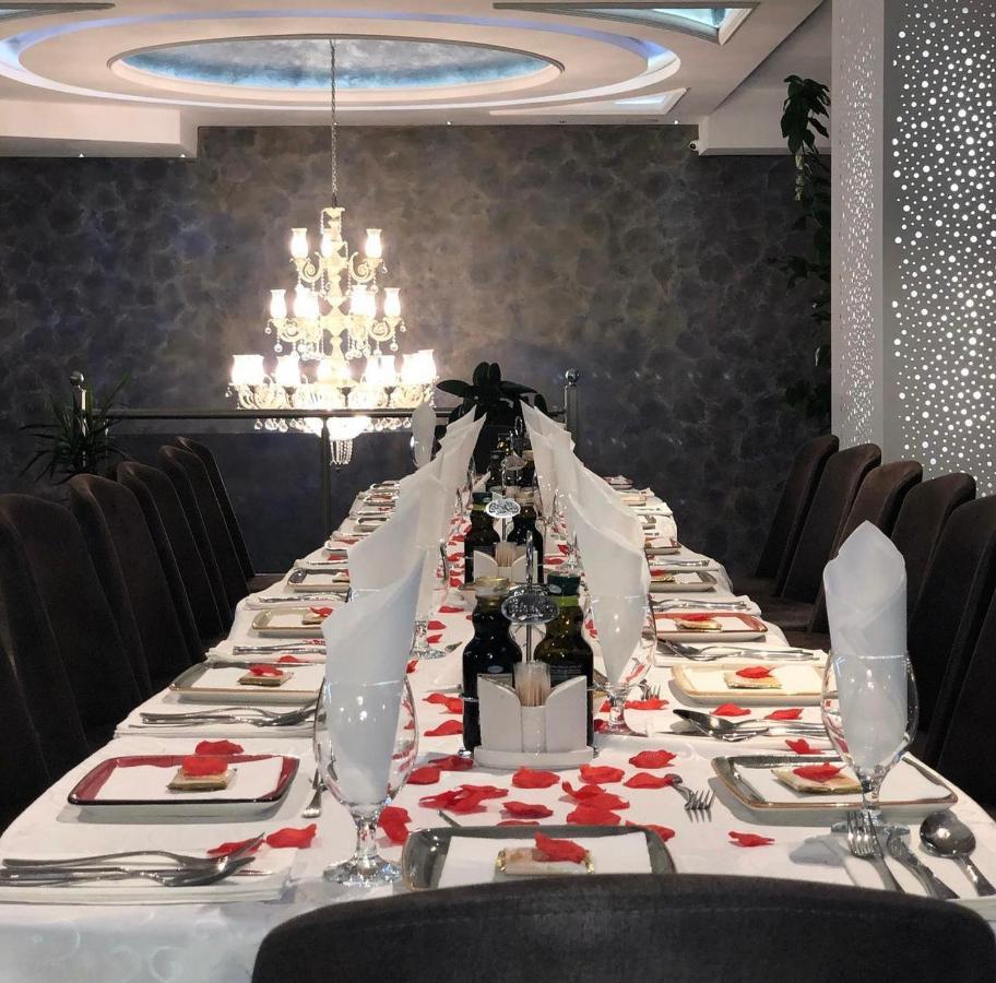 טטובו Hotel Ema מראה חיצוני תמונה